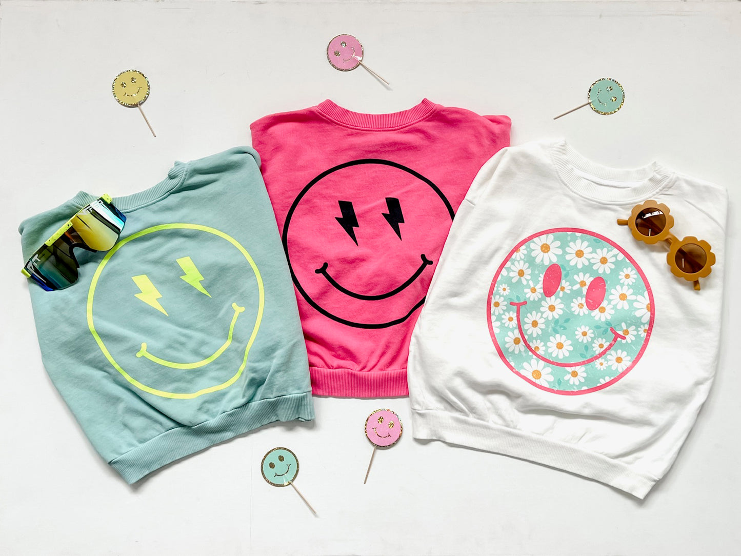 Daisy Happy Face Sweatshirt in Off White