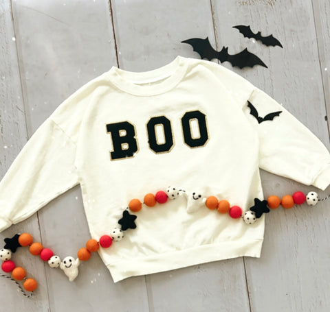 BOO Sweatshirt in Winter White with Chenille Patch