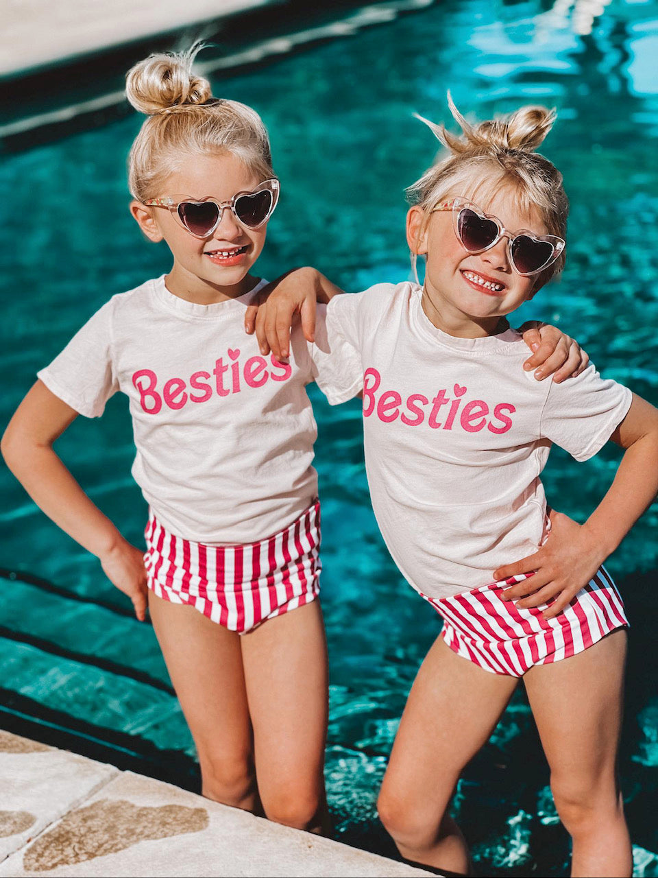 Besties Tee in Light Pink