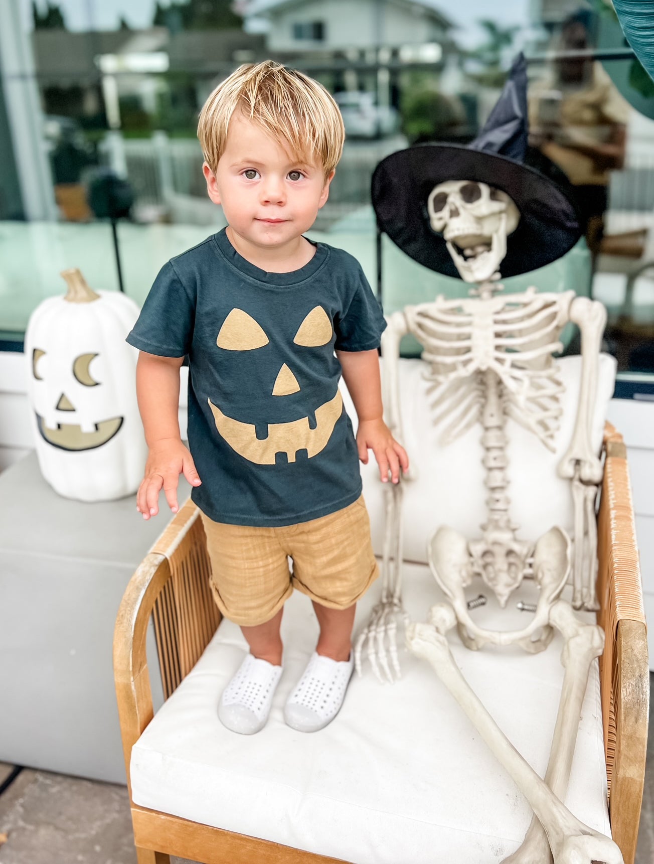 Jack-o-lantern tee in Vintage Black