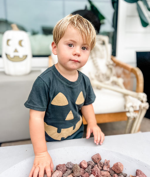 Jack-o-lantern tee in Vintage Black