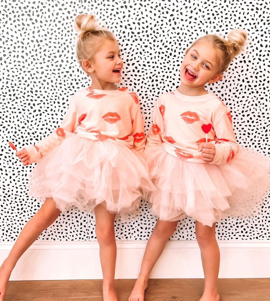 Kids Lips Sweatshirt in Peachy/Pink