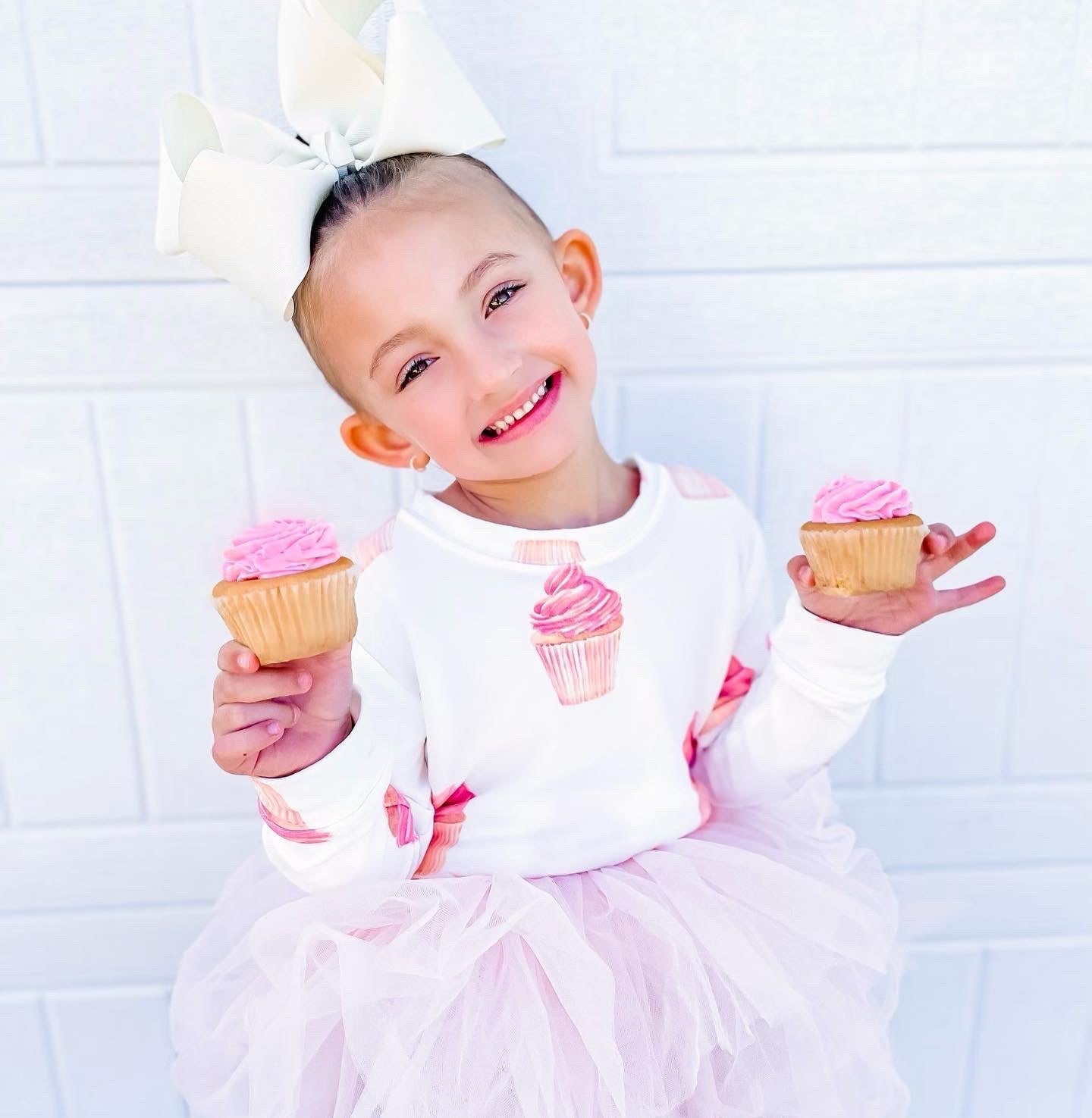 Kids Cupcake Sweatshirt in Off White