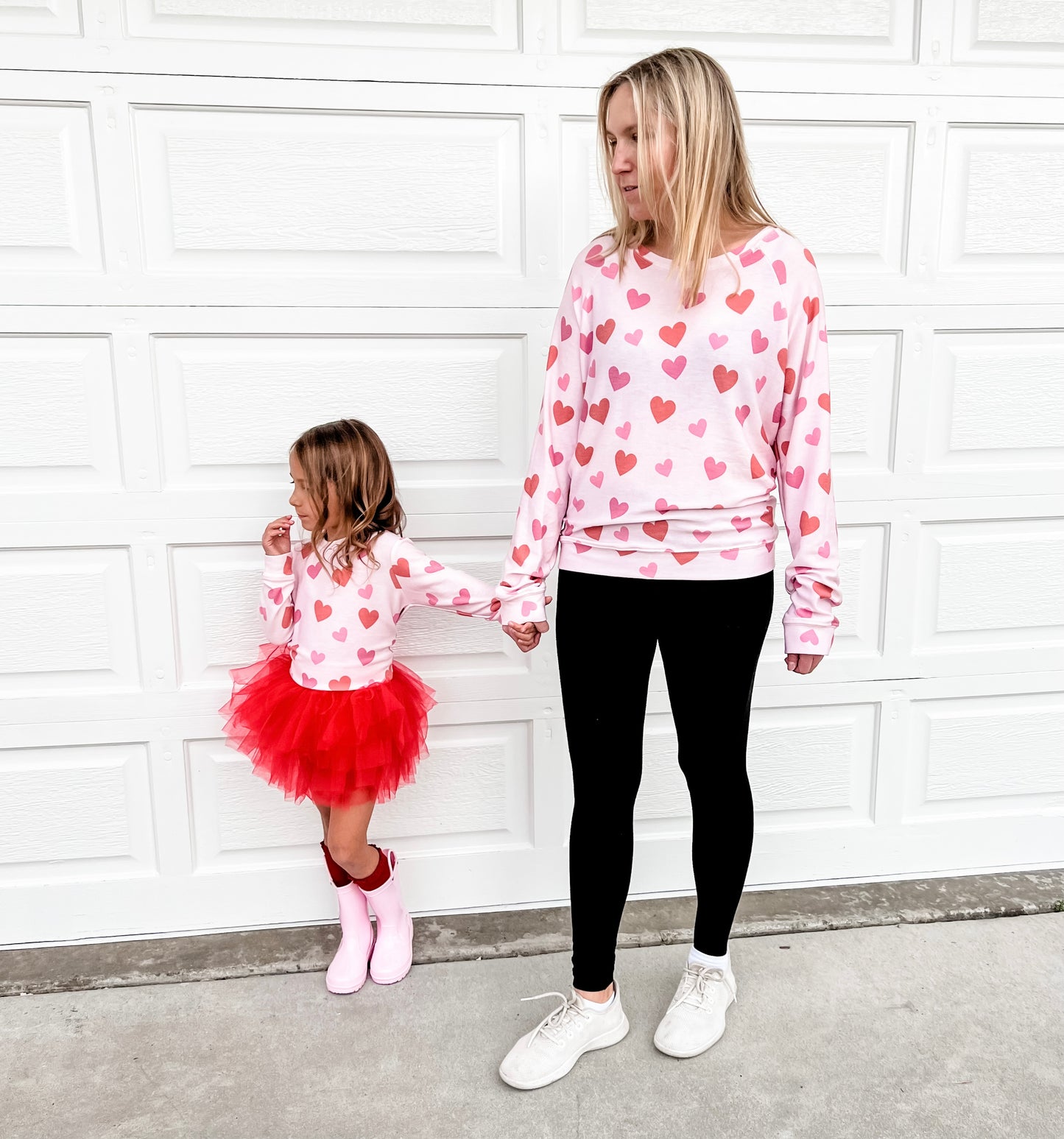 Floating Heart Sweatshirt in Pink