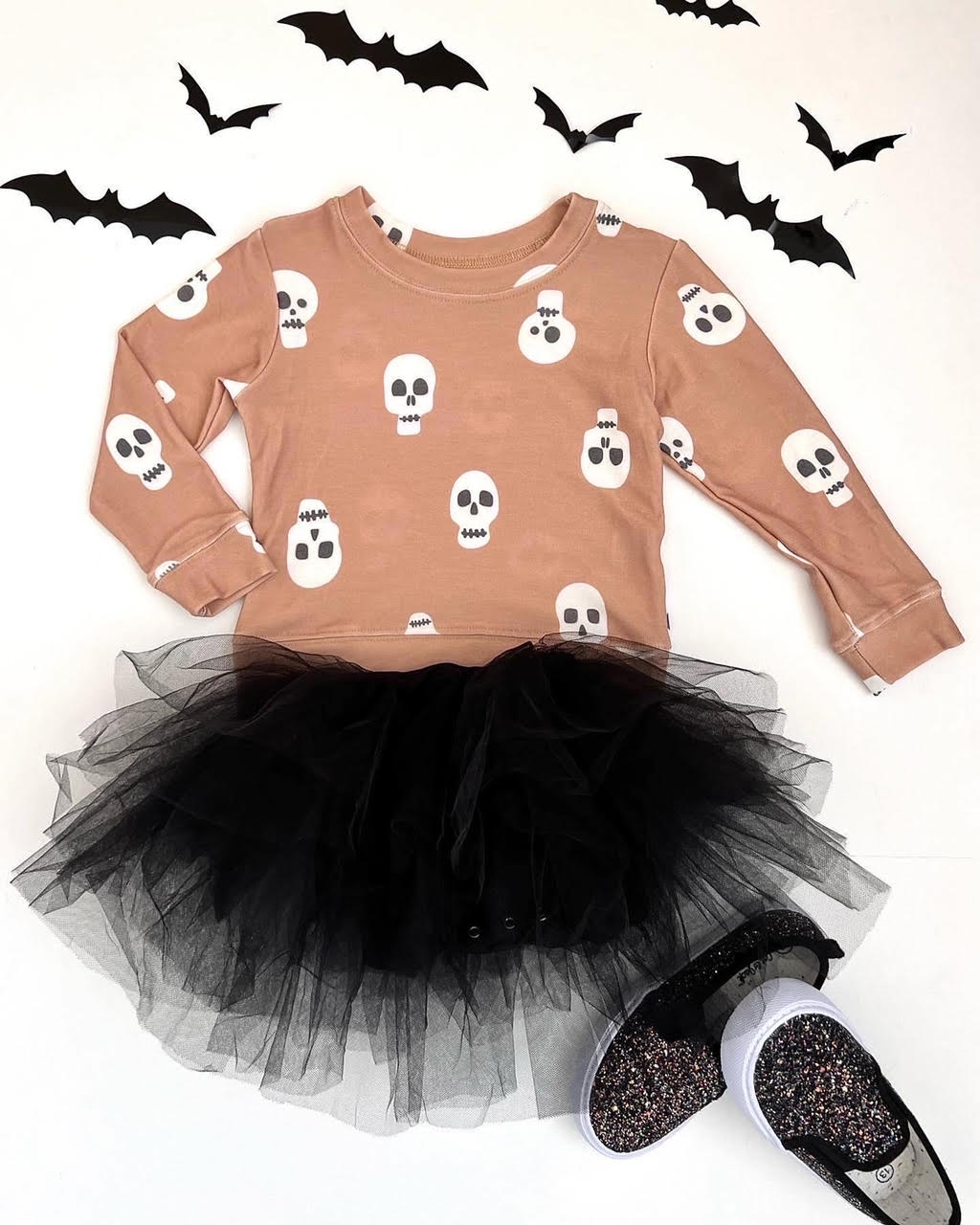 Skull Sweatshirt in Latte